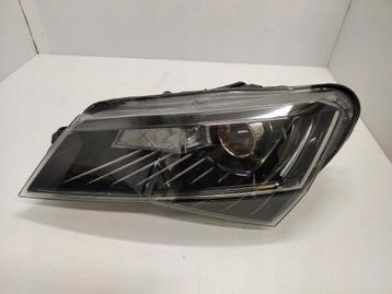 Skoda Superb III Xenon Torsion B lamp links Perfect beschikbaar voor biedingen