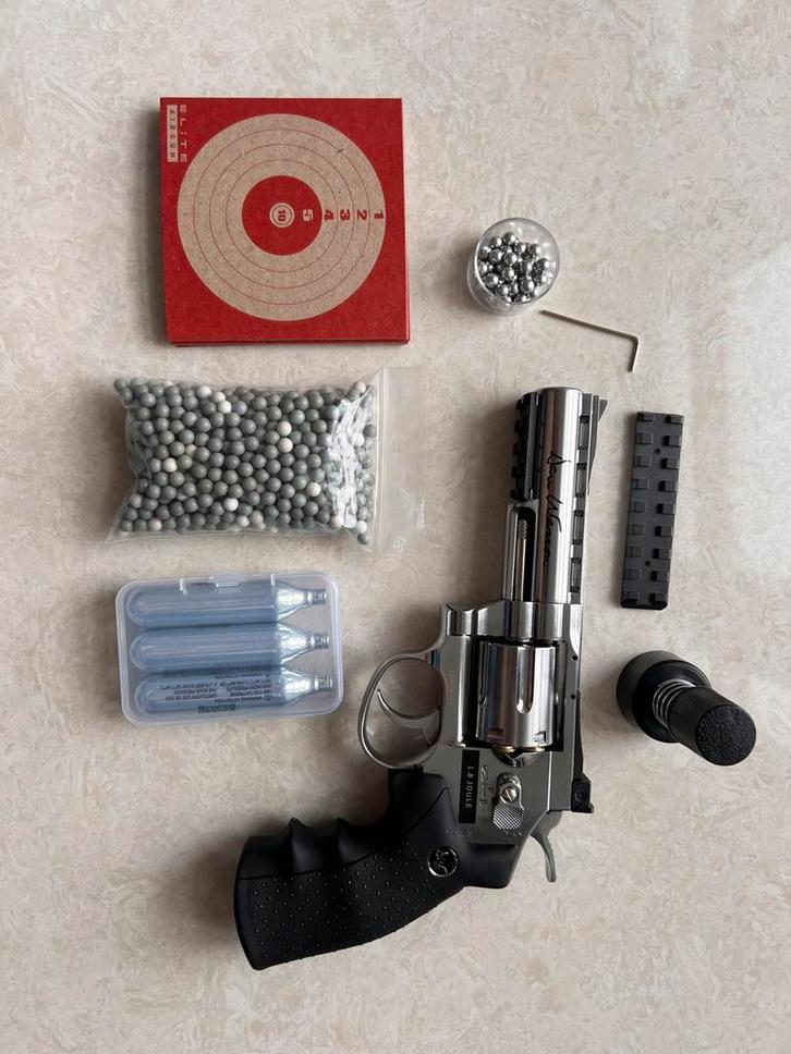 Dan Wesson 1.8J + accessoires, Hobby & Loisirs créatifs, Hobby & Loisirs Autre, Comme neuf, Enlèvement