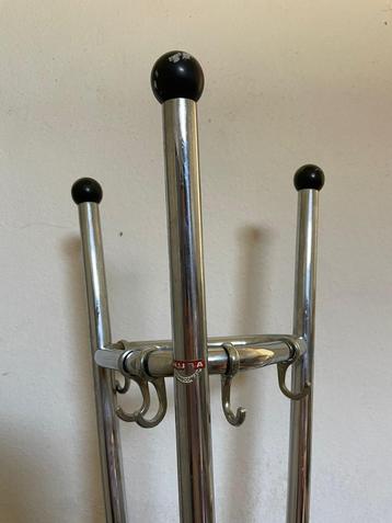 Portemanteau chromé vintage beschikbaar voor biedingen