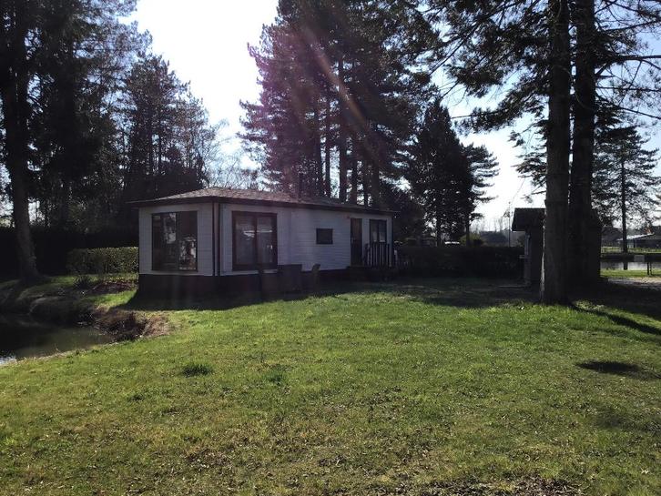 Chalet aan het water te Begijnendijk, Caravans en Kamperen, Stacaravans, Ophalen