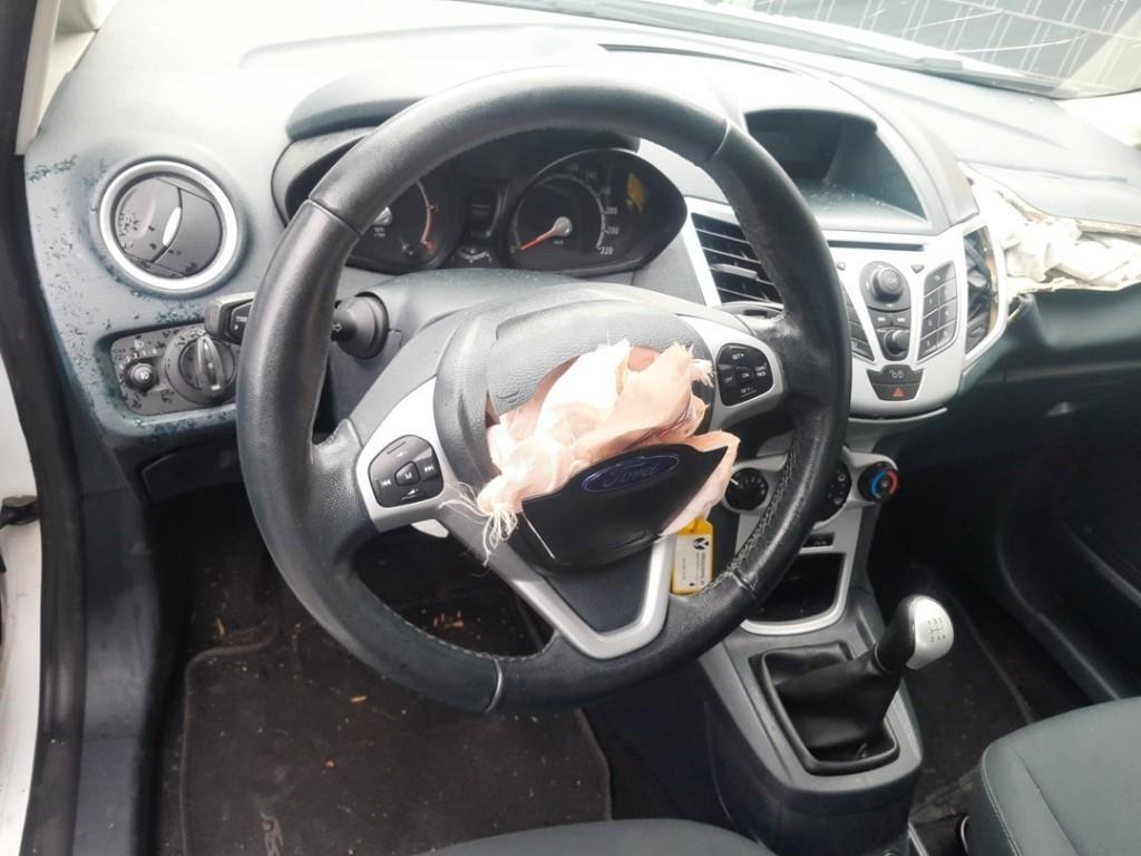 VOLANT DIRECTION Ford Fiesta 6 (JA8) (01-2008/12-2017), Autos : Pièces & Accessoires, Utilisé, Ford