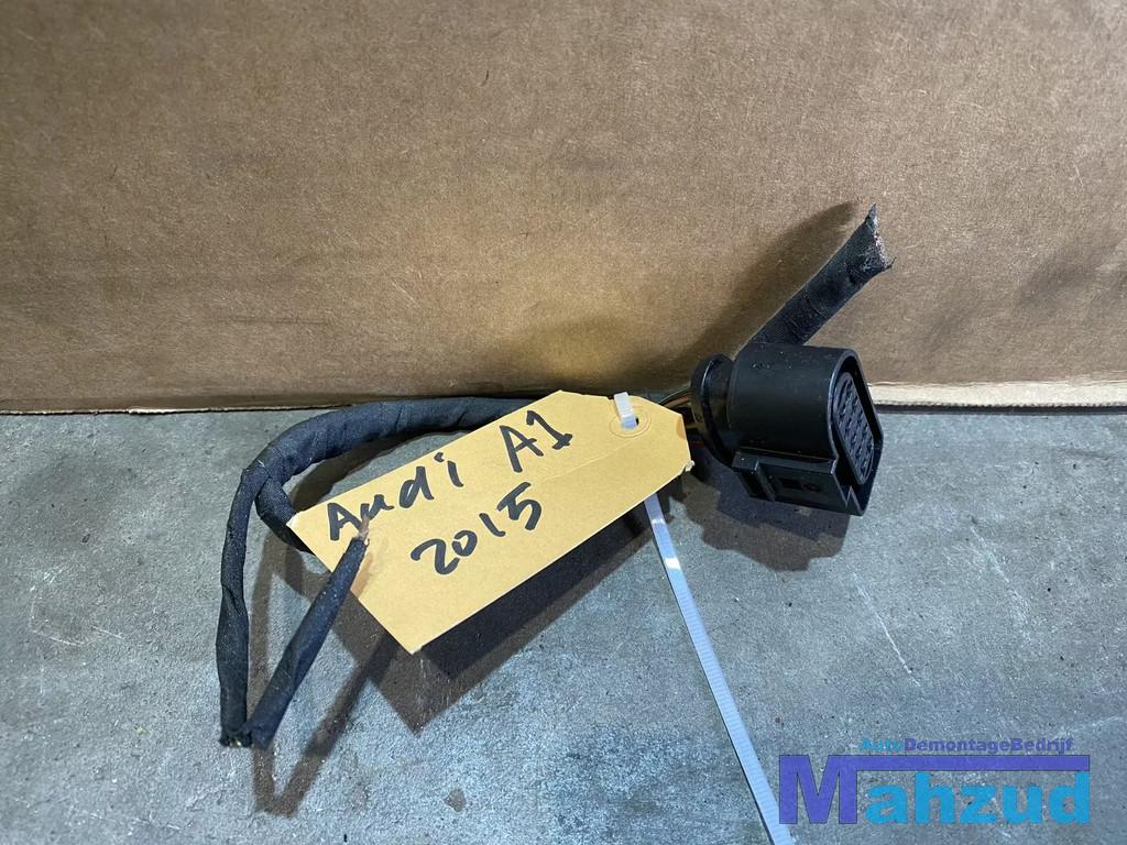 VW AUDI A1 Koplamp stekker 2011-2018, Gebruikt, AUDI AG, Auto-Union-Strasse 1
85045  Ingolstadt, DE, Audi