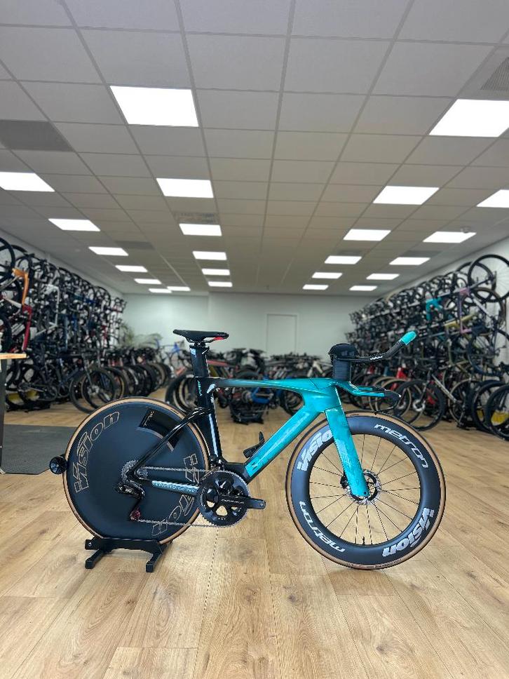 Bianchi Aquila RC Disc Di2 Carbon Racefiets, Sport en Fitness, Wielrennen, Zo goed als nieuw, Ophalen