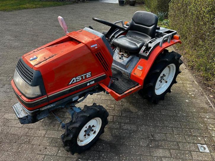 Kubota aste a-155, Zakelijke goederen, Landbouw | Tractoren, Ophalen