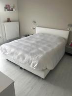 Boxspring met matras en matrasbeschermer, Ophalen, Overige materialen, Gebruikt, Wit
