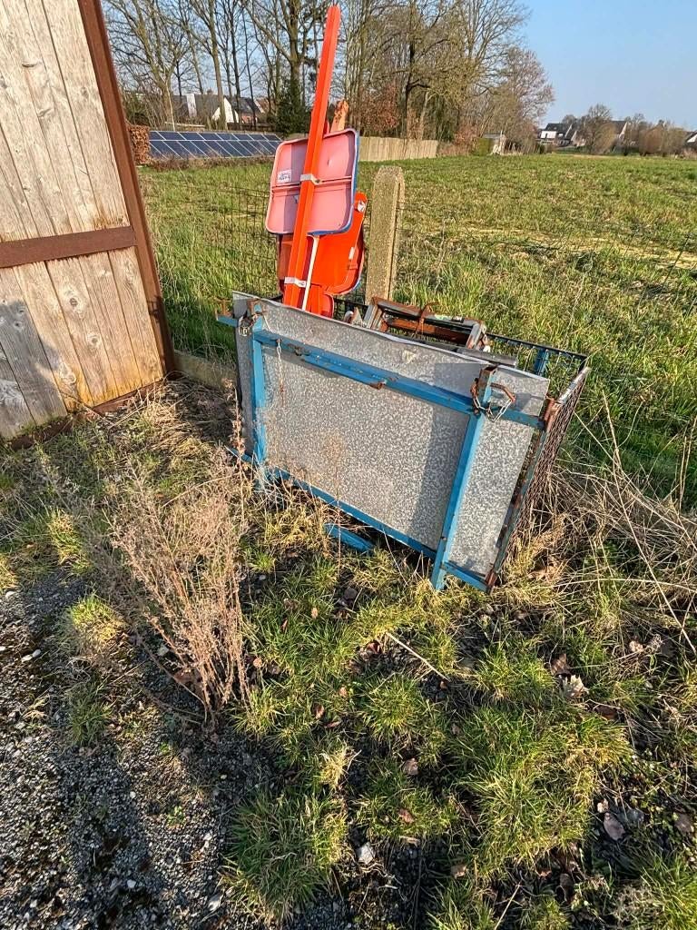 laadbak voor Emminghaus ladderlift, Ophalen