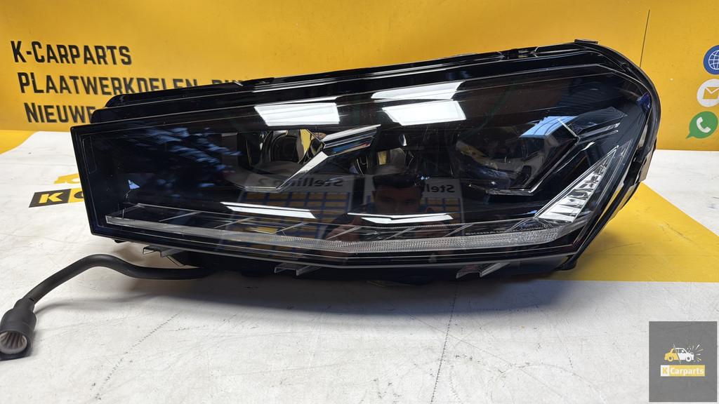 Skoda Fabia 6 Koplamp Links origineel 6VB941015B origineel, Info@fabrikant.eu, Fabrikantstraat 1
1000 AA  Amsterdam, NL, Skoda