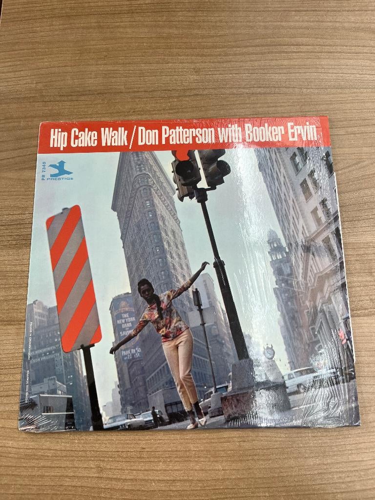 DON PATTERSON - HIP CAKE WALK (US PRINT), CD & DVD, Vinyles | Jazz & Blues, Enlèvement ou Envoi, Utilisé, Jazz, Housse de protection extérieure