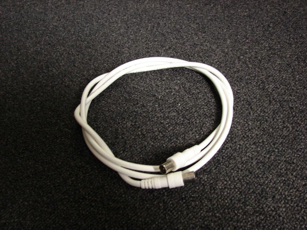COAX kabel 1.5m, Ophalen of Verzenden, Zo goed als nieuw, Minder dan 2 meter, Coaxiale kabel