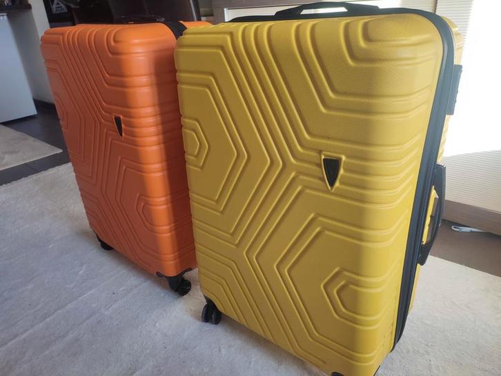 Set de valises 70x50x30cm jaune et orange, Bijoux, Sacs & Beauté, Valises, Poignée extensible, Enlèvement