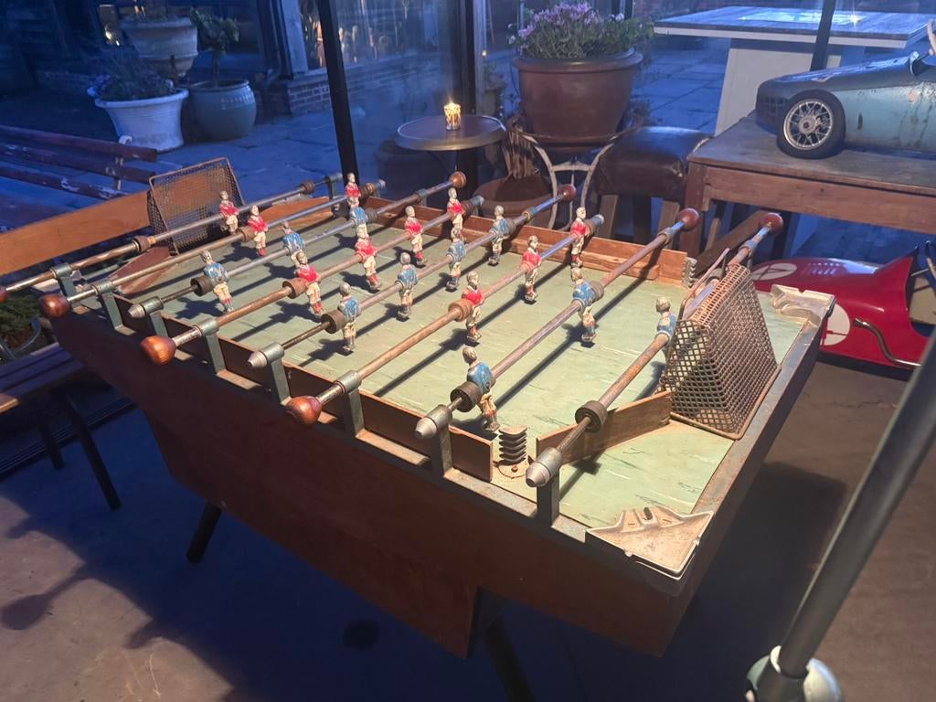 Prachtige decoratieve 1950 s kickertafel, Ophalen