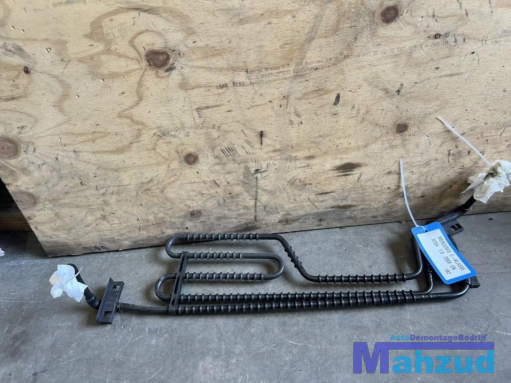 MERCEDES C KLASSE W204 1.8 oliekoeler 2007-2011, Gebruikt, Mercedes-Benz AG, Mercedes-Benz, Mercedesstrasse 120
70372  Stuttgart, DE