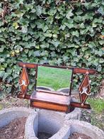 Ancienne armoire suspendue avec miroir, patères et compartim, Enlèvement ou Envoi