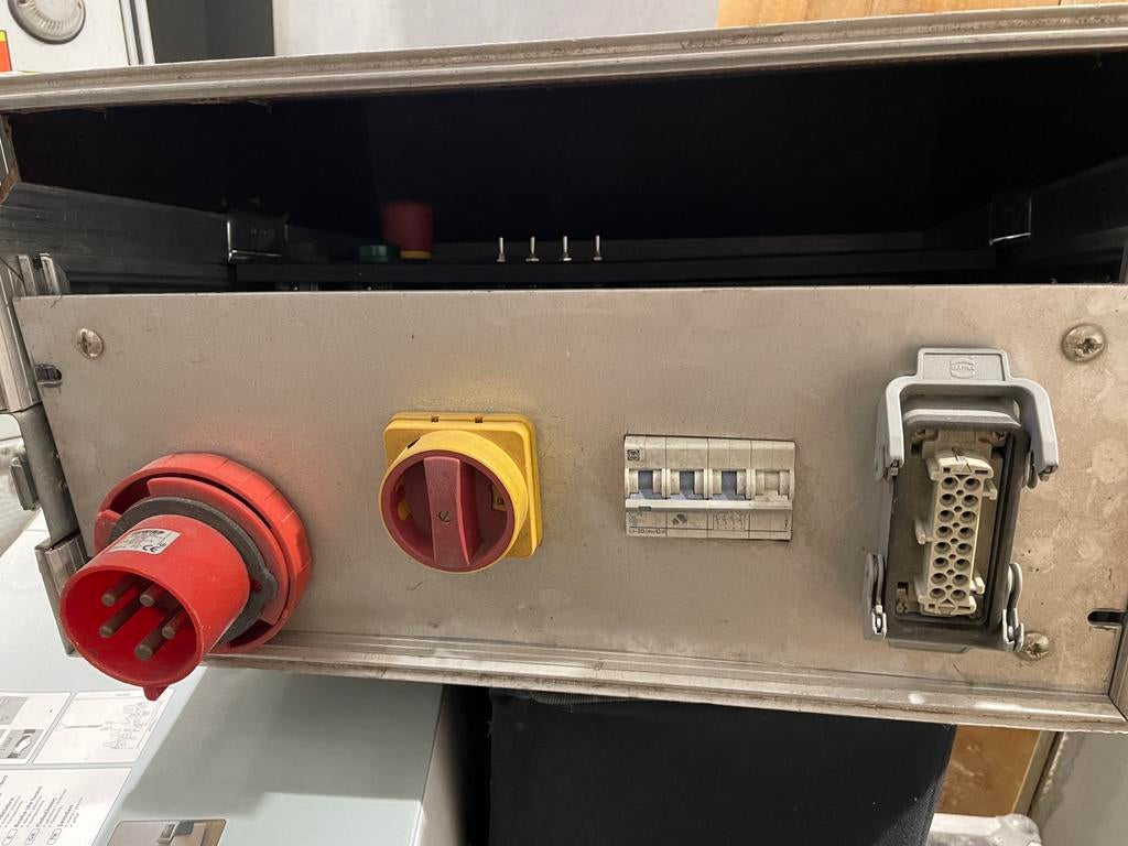 Motorsturing 4 kanaals (voor stukken), Hobby en Vrije tijd, Ophalen, Gebruikt