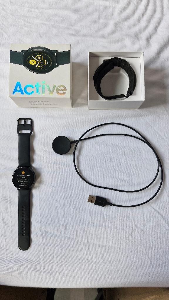 Samsung Galaxy Watch Active smartwatch, Handtassen en Accessoires, Smartwatches, Zo goed als nieuw, Android, Zwart, Ophalen