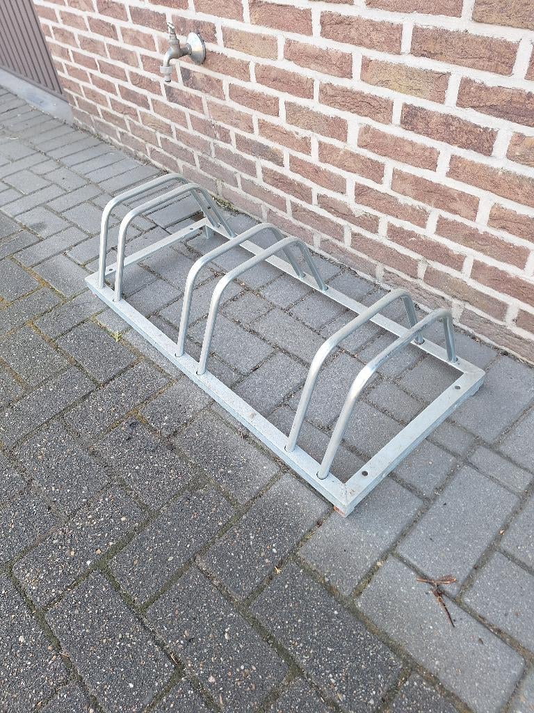 Fietsenrek, Enlèvement, Comme neuf