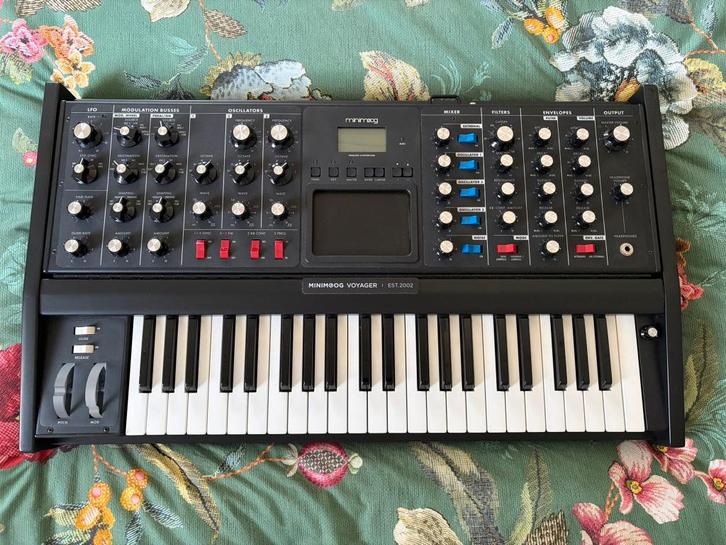 Moog Minimoog Voyager Performer Edition (late revision), Muziek en Instrumenten, Synthesizers, Ophalen