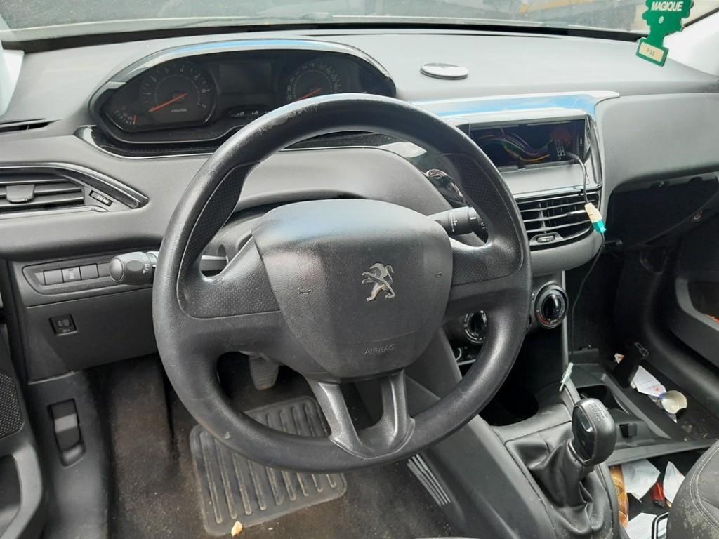 VOLANT DIRECTION Peugeot 208 I (CA / CC / CK / CL), Utilisé, Peugeot
