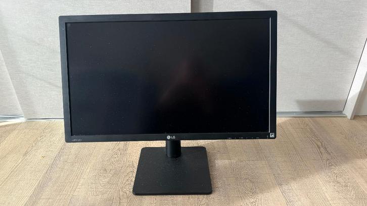 LG Widescreen 27 inch lmonitor, Informatique & Logiciels, Moniteurs, Utilisé, HDMI, Ultrawide, Réglable en hauteur, Rotatif, Inclinable