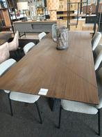 Walnoot eetkamertafel (outlet), Ophalen, Nieuw