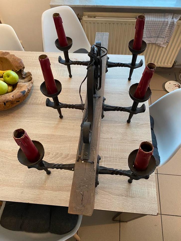 Unieke Landelijke Hanglamp - Massief Eiken Balk & Smeedijzer, Antiek en Kunst, Antiek | Verlichting, Ophalen