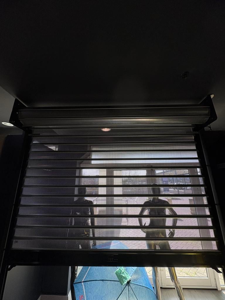 Volet roulant métallique de sécurité – Idéal commerce, Enlèvement, Comme neuf