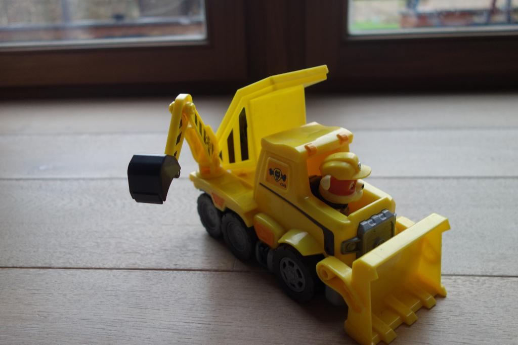 Paw Patrol Bull Dozer Rubble, Ophalen, Zo goed als nieuw