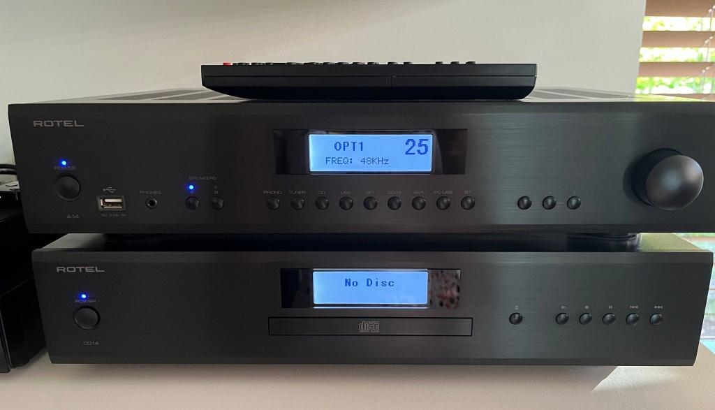 Stereo versterker en CD-speler ROTEL, Losse componenten, Zo goed als nieuw, Cd-speler, Ophalen