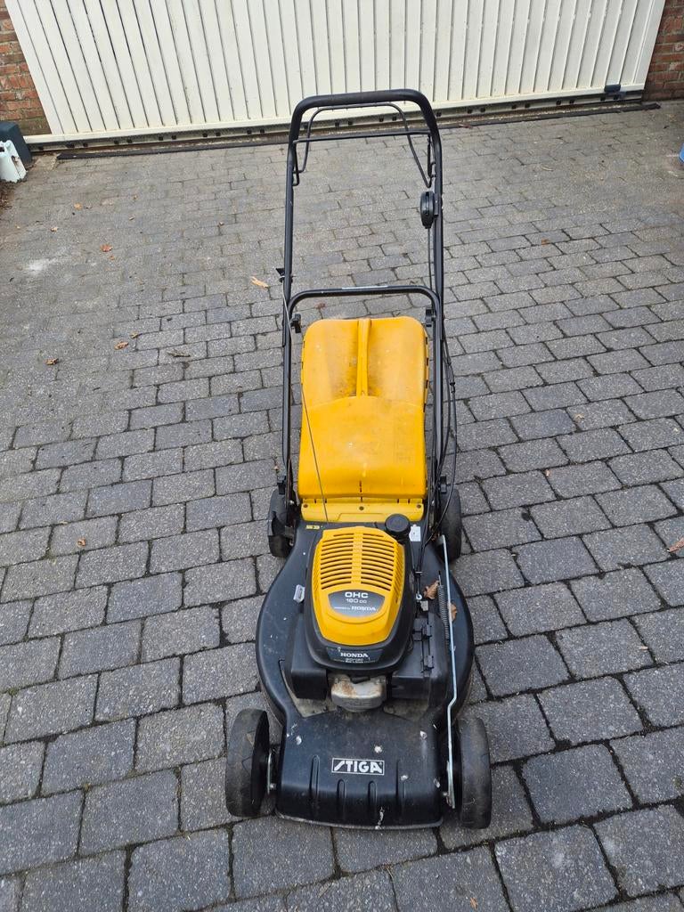 Stiga grasmaaier, Tuin en Terras, Grasmaaiers, Ophalen