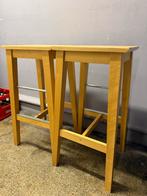 2 hoge stoelen, Ophalen, Zo goed als nieuw