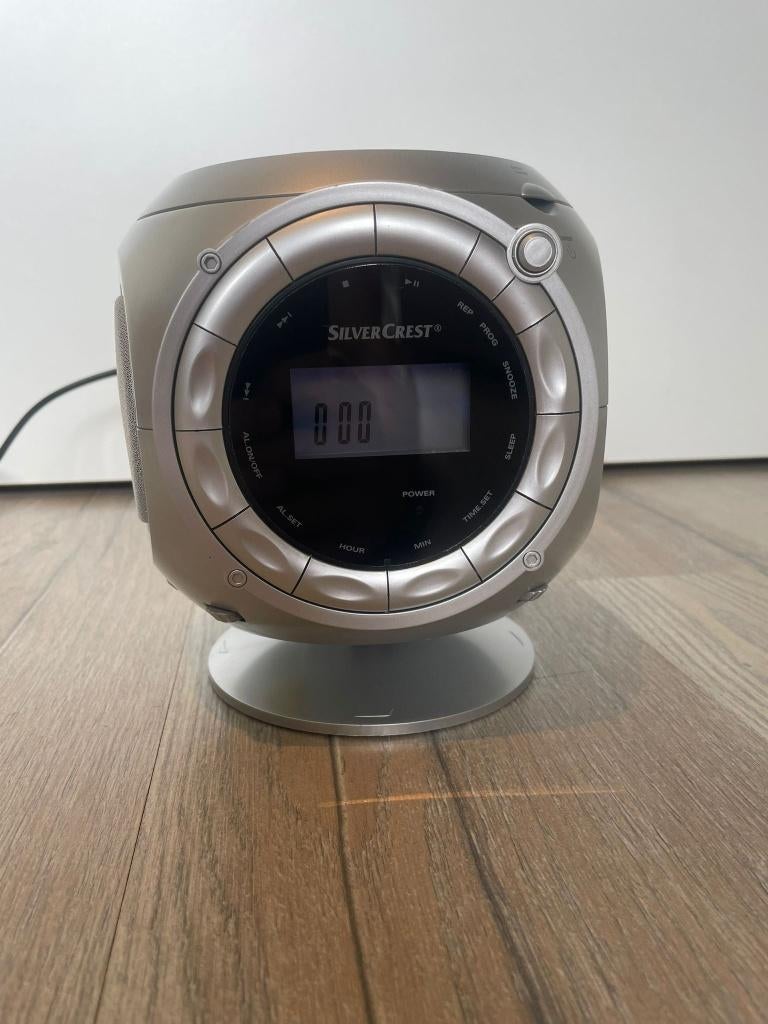 SilverCrest Stereo Alarm Clock Radio met CD speler, Electroménager, Réveils, Utilisé, Digital, Enlèvement ou Envoi