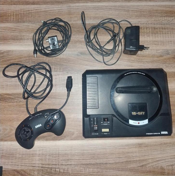 Sega Mega Drive console, Consoles de jeu & Jeux vidéo, Consoles de jeu | Sega, Mega Drive, Enlèvement ou Envoi