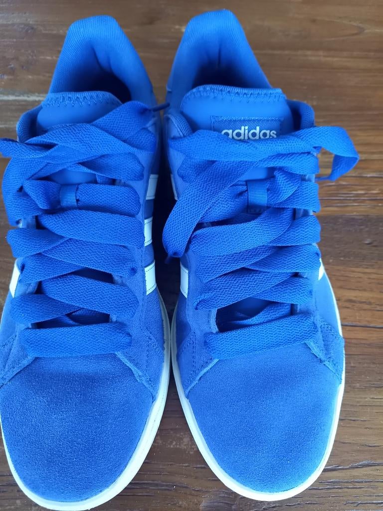 Sneakers / helder blauw / Adidas / maat 44 1/2, Kleding | Heren, Schoenen, Blauw, Ophalen of Verzenden, Zo goed als nieuw, Adidas