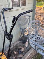 Coupe-jardin pour pièces de rechange. Le moteur fonctionne !, Bricolage & Construction, Enlèvement, Utilisé, Essence, Coupeur de jardin