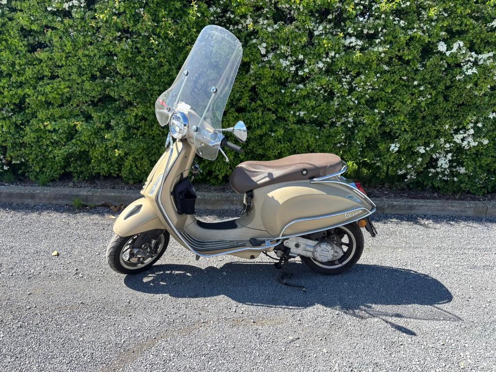 A& b klasse vespa primavera en sprints, Ophalen, Gebruikt