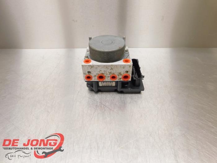 ABS Pomp van een Renault Clio, Auto-onderdelen, Elektronica en Kabels, Renault, Gebruikt, 3 maanden garantie, Ophalen of Verzenden