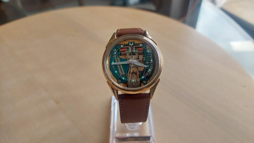 BULOVA ACCUTRON SPACE AGE, Bijoux, Sacs & Beauté, Montres | Hommes, Or, Or, Enlèvement ou Envoi