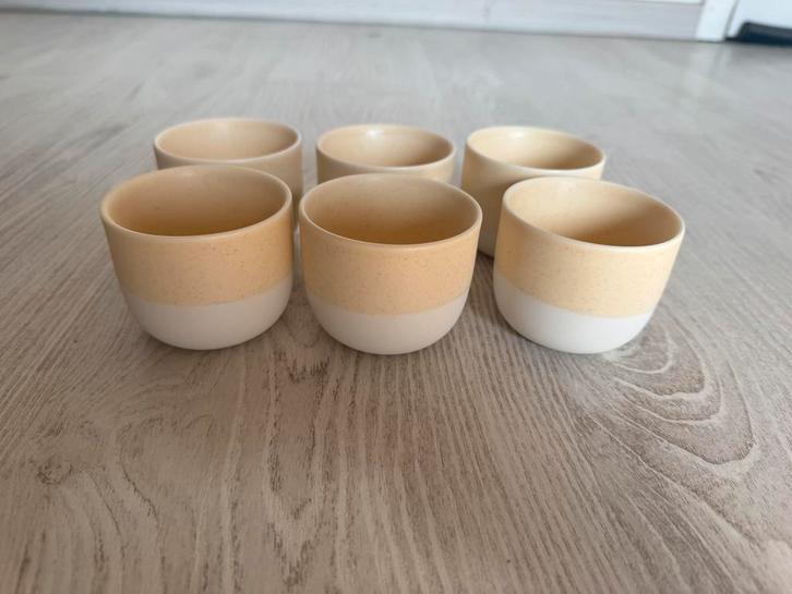 6 tasses à café en grès beige et crème NEUVE, Maison & Meubles, Cuisine | Vaisselle, Neuf, Tasse(s) et/ou soucoupe(s), Autres styles