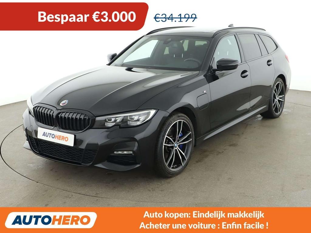 BMW 3 Serie 330 330e M Sport (bj 2021, automaat), Auto's, Achterwielaandrijving, 1905 kg, Alcantara, Zwart