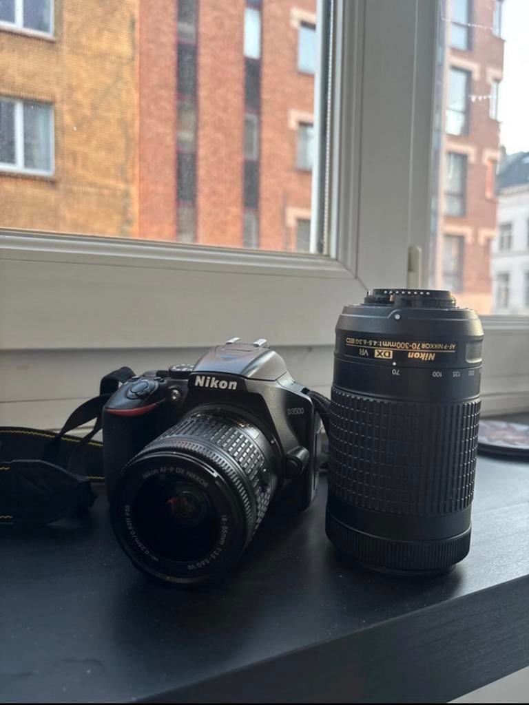 Nikon D3500 + 2 objectifs (18-55 + 70-300) + accessoires, Enlèvement ou Envoi, 1980 à nos jours, Appareils photo