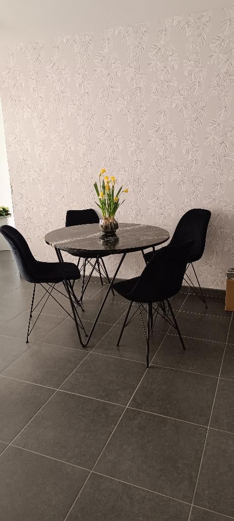 tafel met 4 stoelen, Ophalen, Zo goed als nieuw, Rond