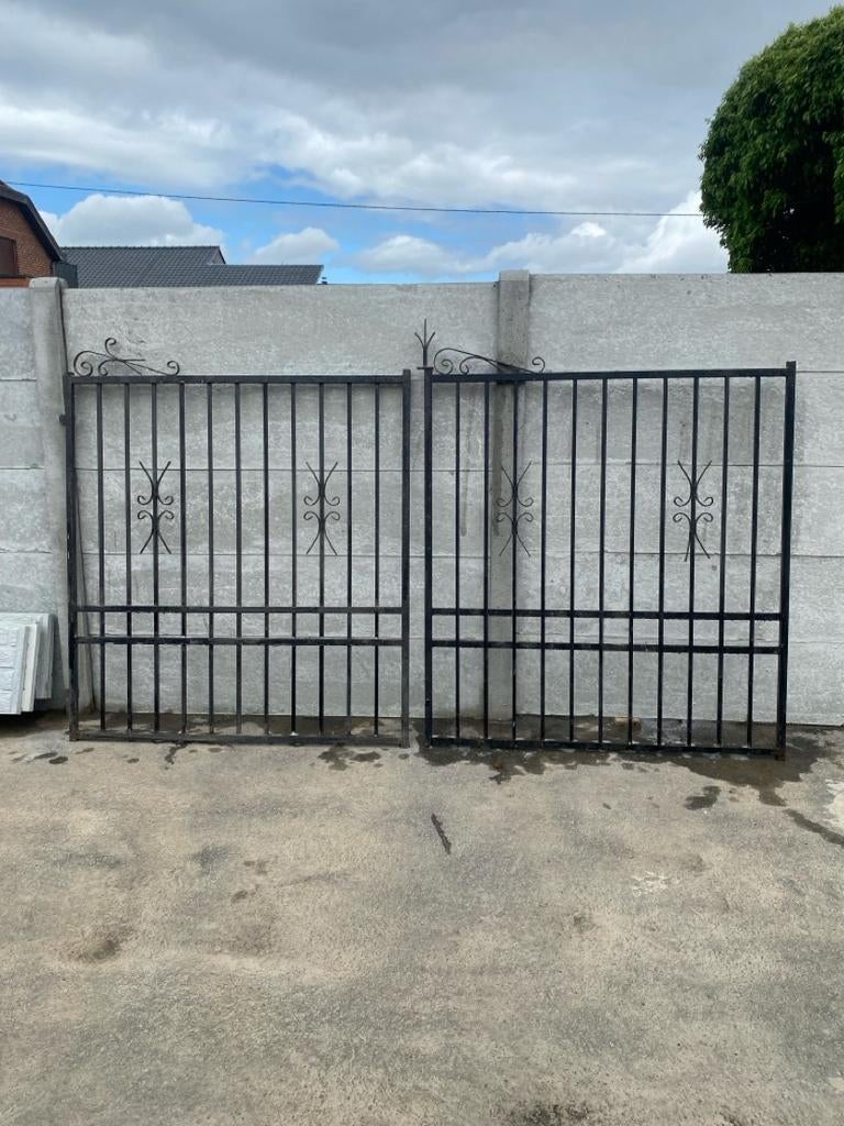 Différents types de portails, Fer