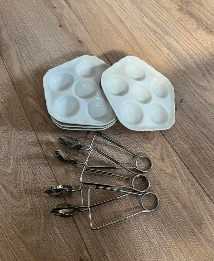 Assiettes et couverts Escargot de Bourgognes, Maison & Meubles, Enlèvement ou Envoi, Comme neuf