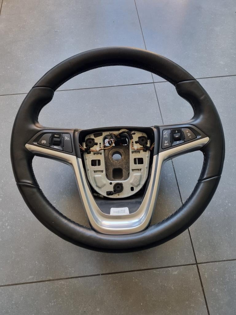 Volant en cuir opel astra, Autos : Pièces & Accessoires, Enlèvement, Opel