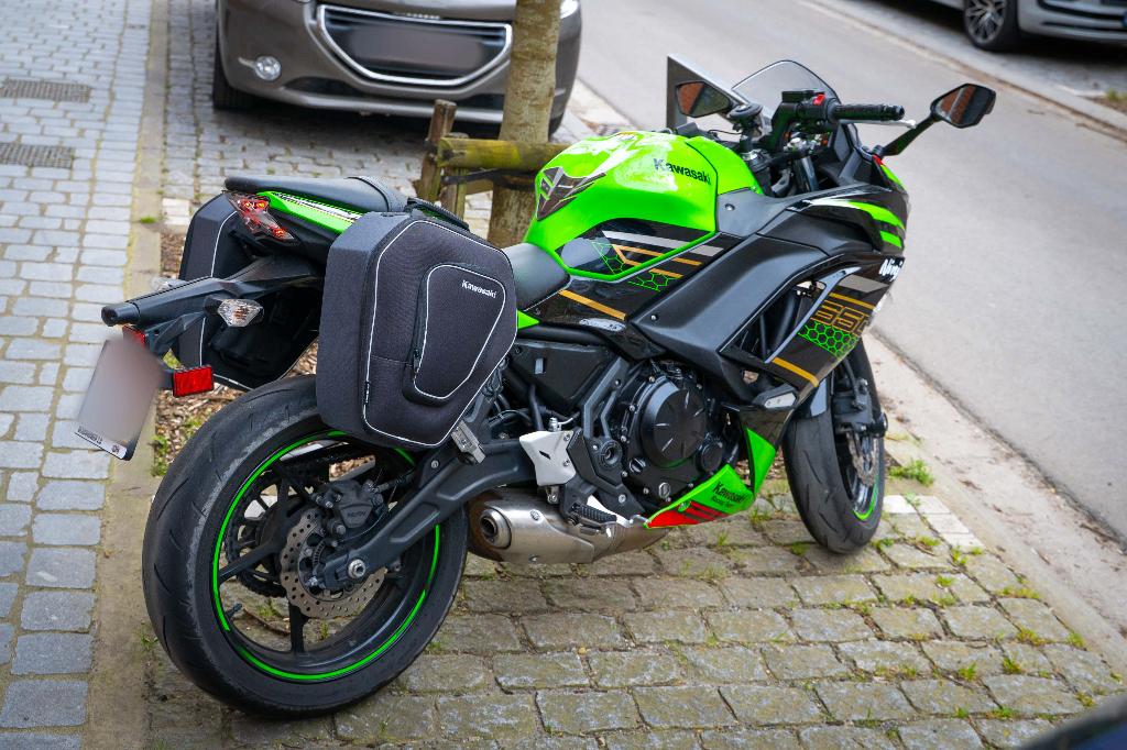 Kawasaki Ninja 650 KRT-edition met Tour Pack, Motoren, Motoren | Kawasaki, Particulier, Sport, meer dan 35 kW, 2 cilinders, Motorrijbewijs A