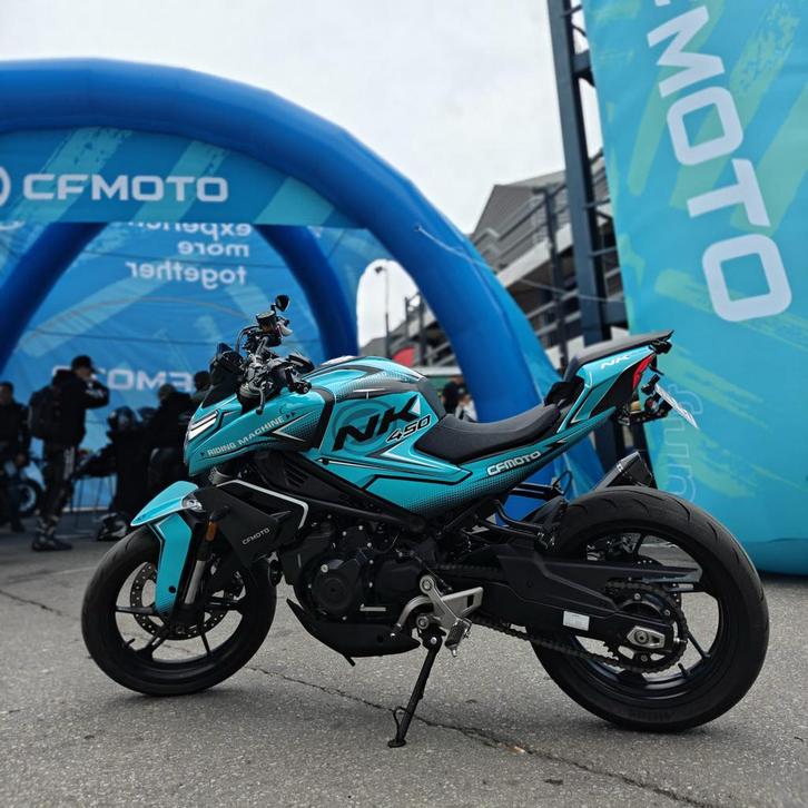 CFMOTO 450NK, Motoren, Motoren | CFMOTO, Particulier, Naked bike, 12 t/m 35 kW, 2 cilinders, Minimaal motorrijbewijs A2, ABS, LED Verlichting