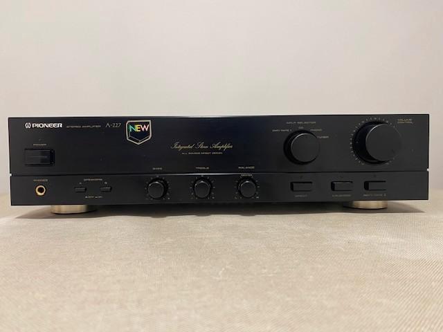 Pioneer Integrated Stereo Amplifier A-227, Audio, Tv en Foto, Versterkers en Ontvangers, Zo goed als nieuw, Stereo, 60 tot 120 watt