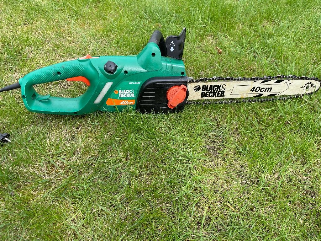 kettingzaag Black&Decker 40 cm +5l kettingolie, Ophalen, Gebruikt, Kettingzaag