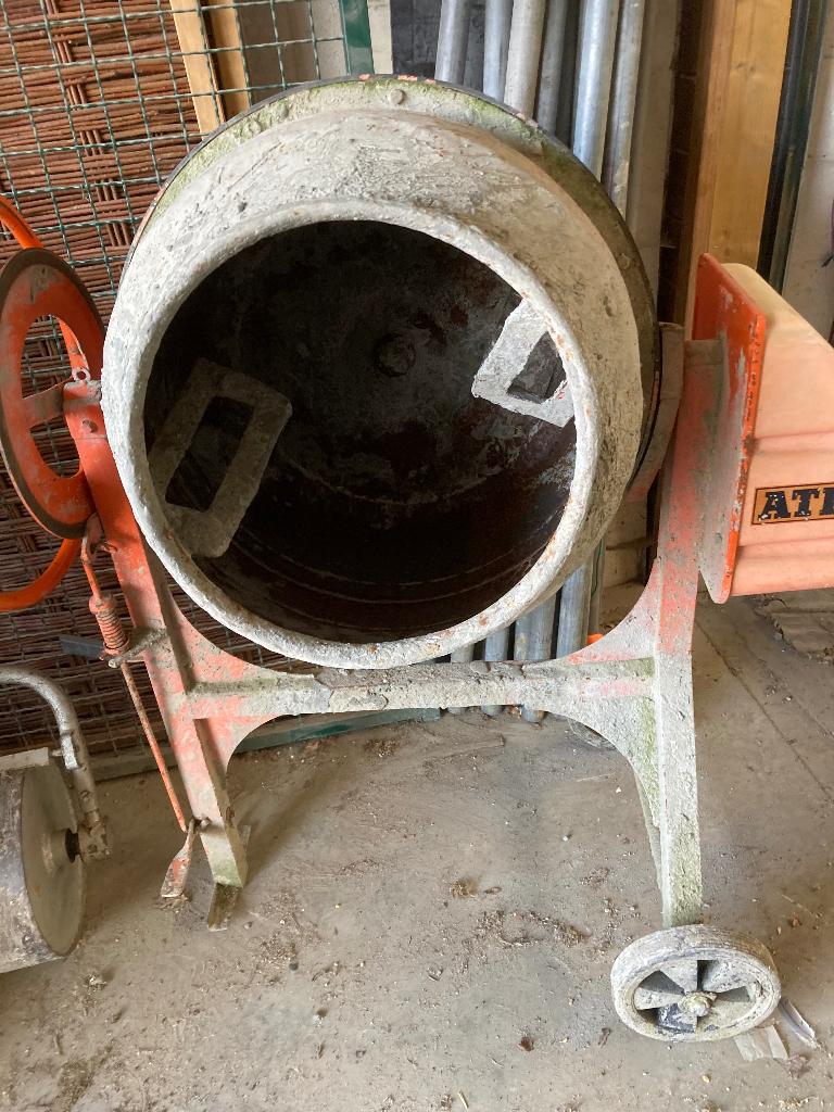 Betonmolen, Bricolage & Construction, Bétonnières, Enlèvement, Utilisé