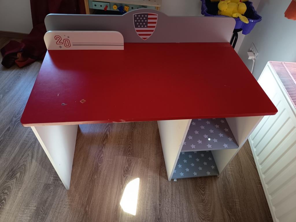 Bureau enfant, Maison & Meubles, Bureaux, Enlèvement, Rouge, Bureau enfant